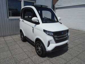 E---Microcar_Kabinenroller-BOMA-X5-4Rad-L6e-BP-45-km/h