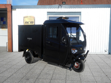 E-Tuk-Tuk_Elektro-Transportrad-Lastenrad-Kabine-Kasten